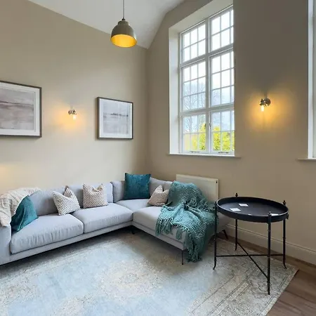 Exceptional 7 In With Hot Tub Prázdninový dům *